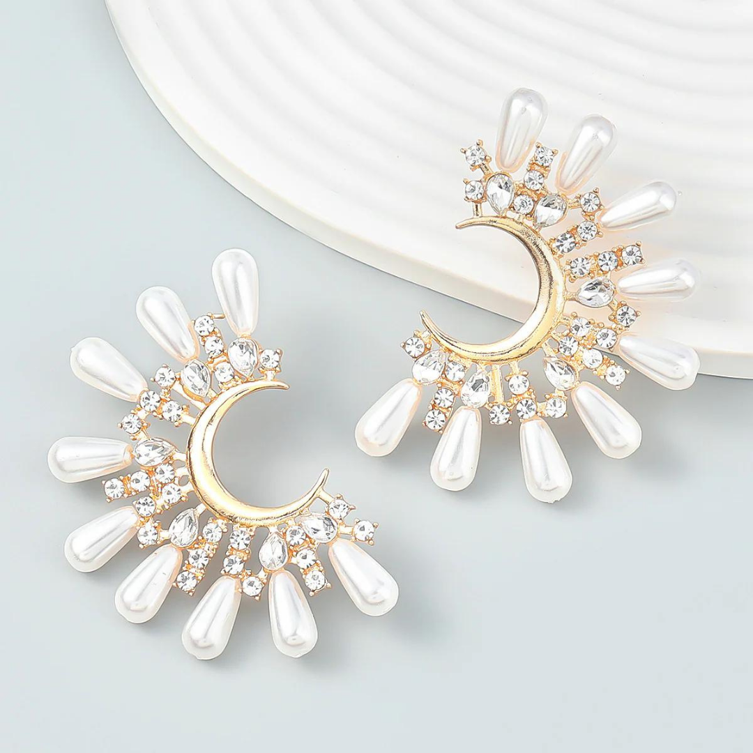 Tara Pearl Party Earrings