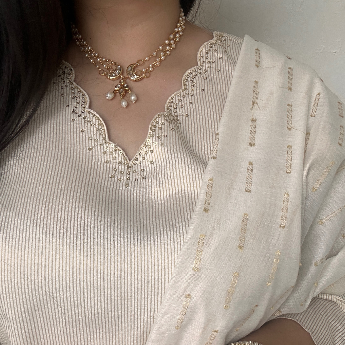 Nayra Choker Necklace and Earrings Set