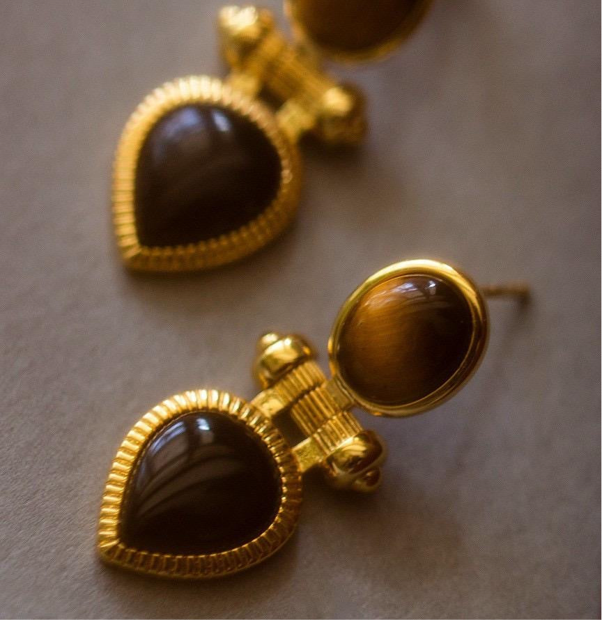 Vintage Noir Drops