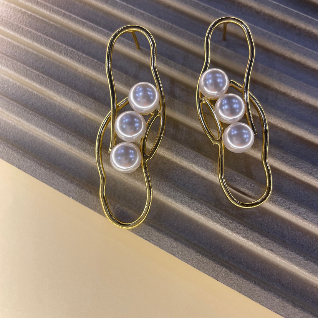 Dahlia Faux Pearl Earrings
