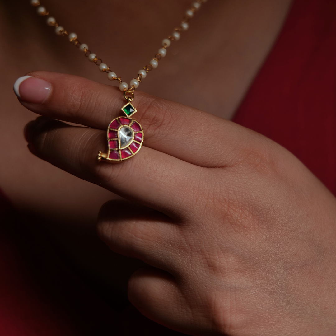 Raang-Rivaaz Necklace