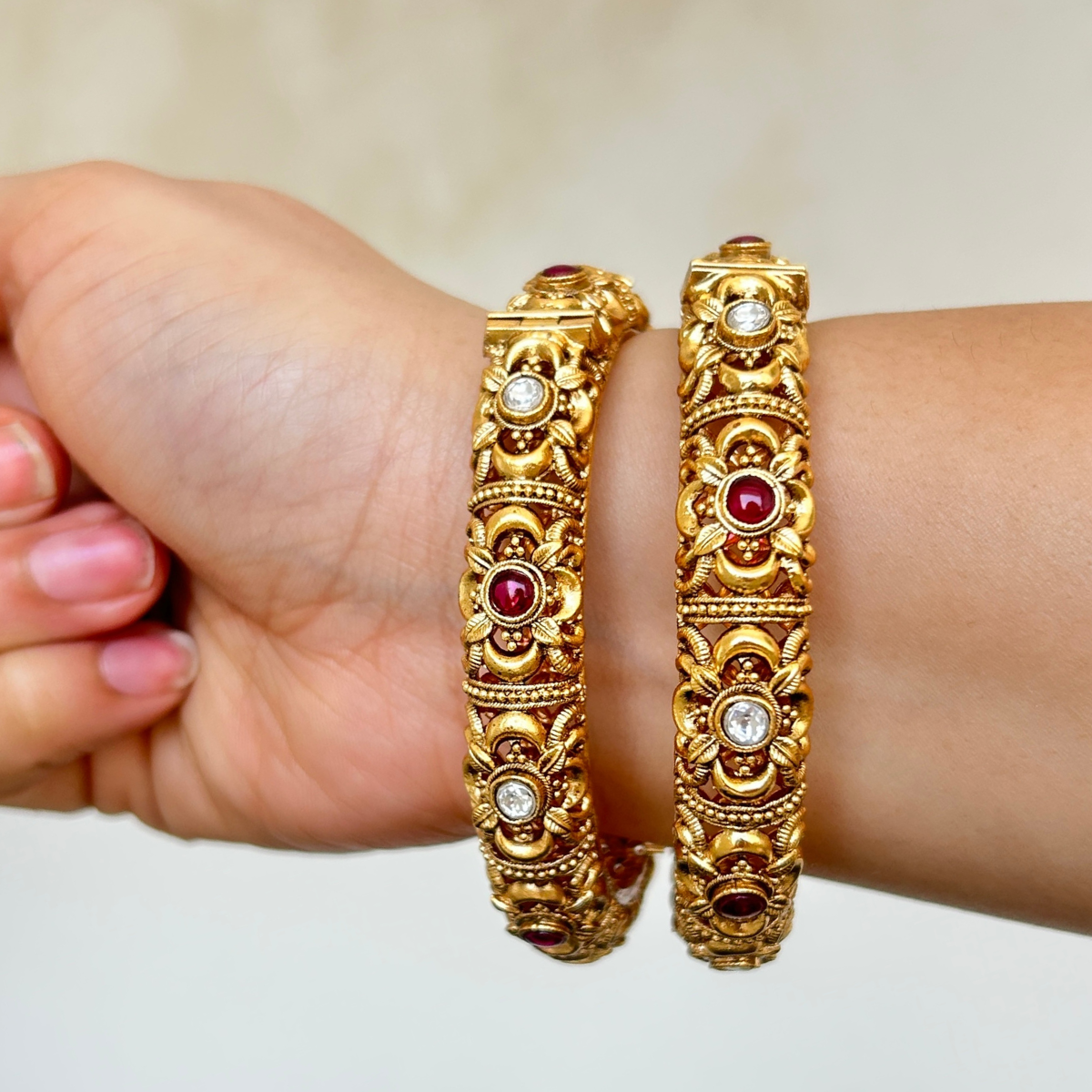 Set of 2 Kaveri Bangles