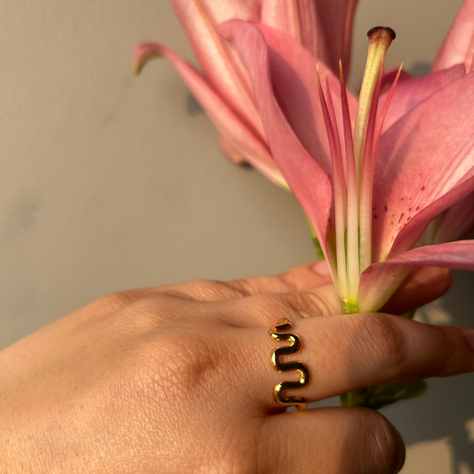 Wavy Gold Ring