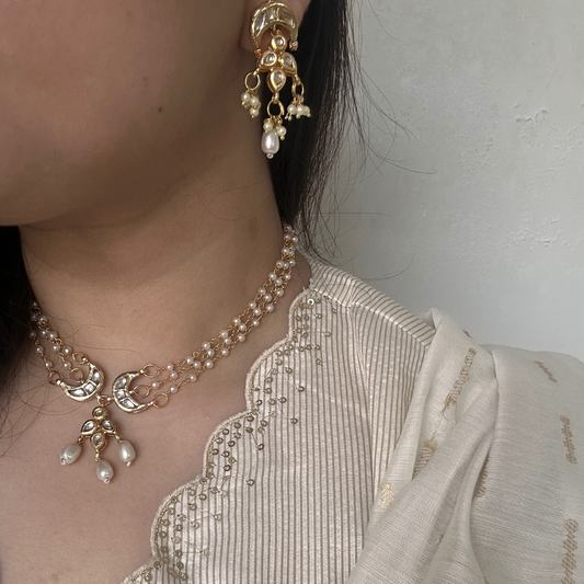 Nayra Choker Necklace and Earrings Set