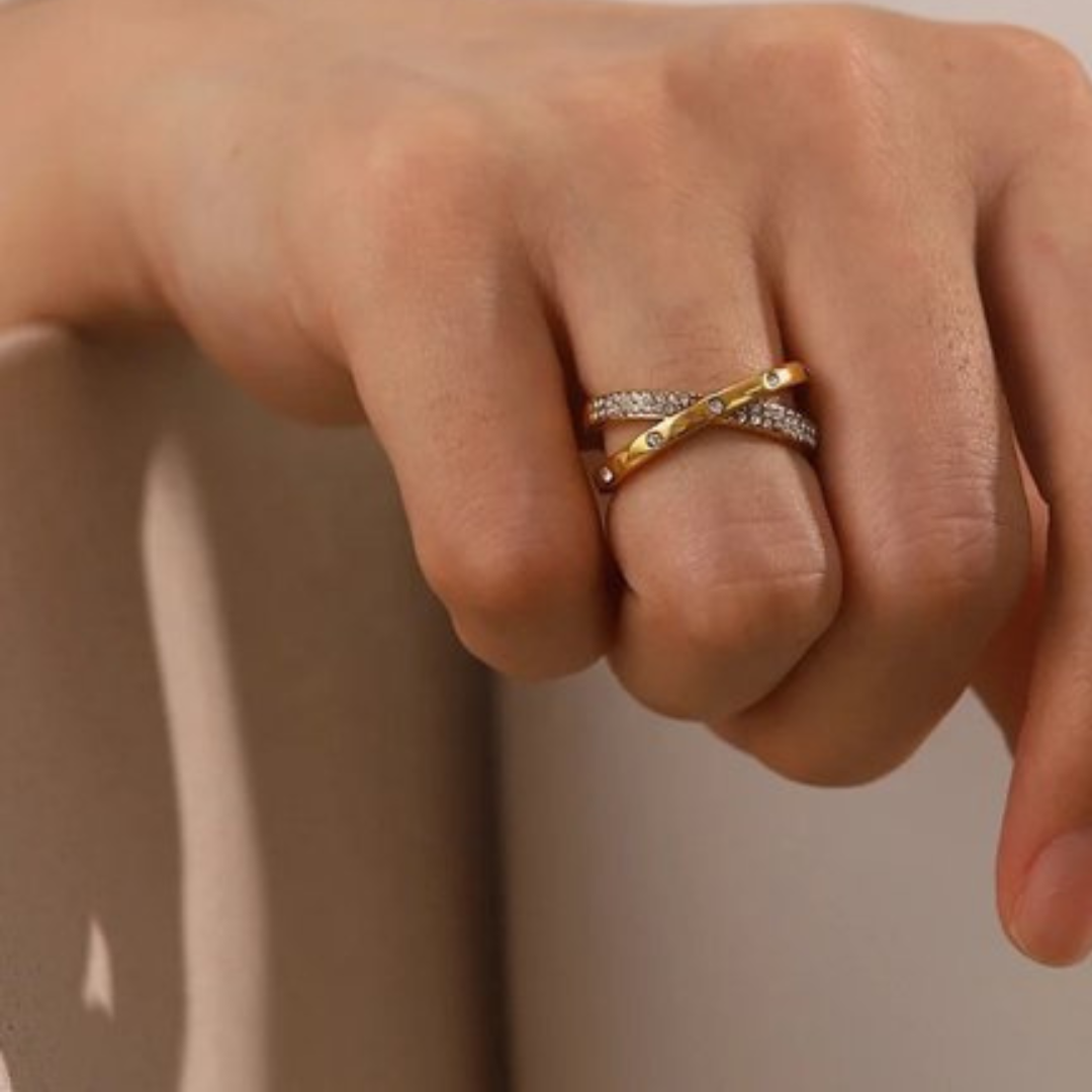 Eternal Glow Criss-Cross Ring