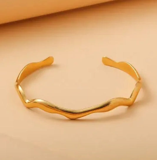 Dune Wave Adjustable Bracelet