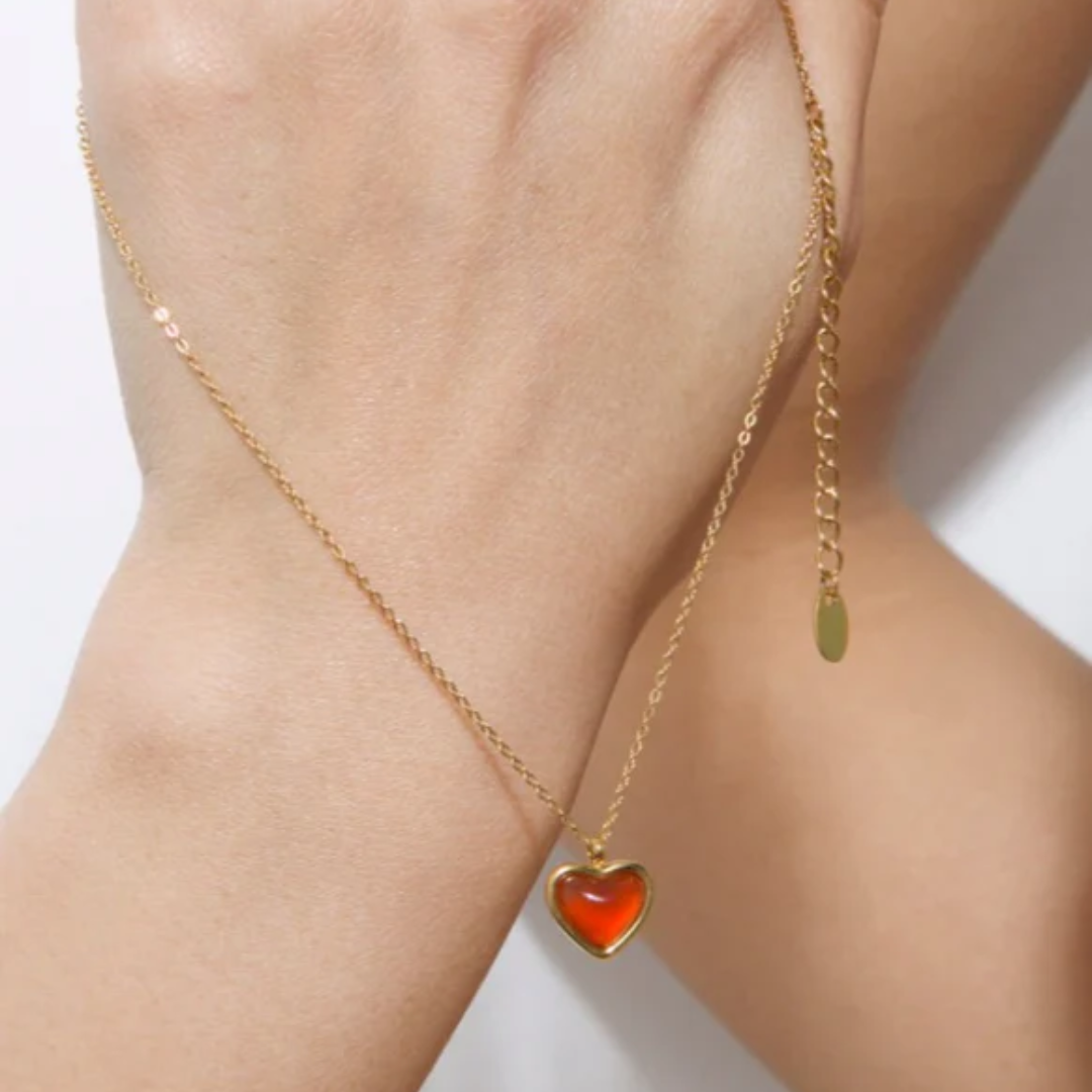 Amour Necklace