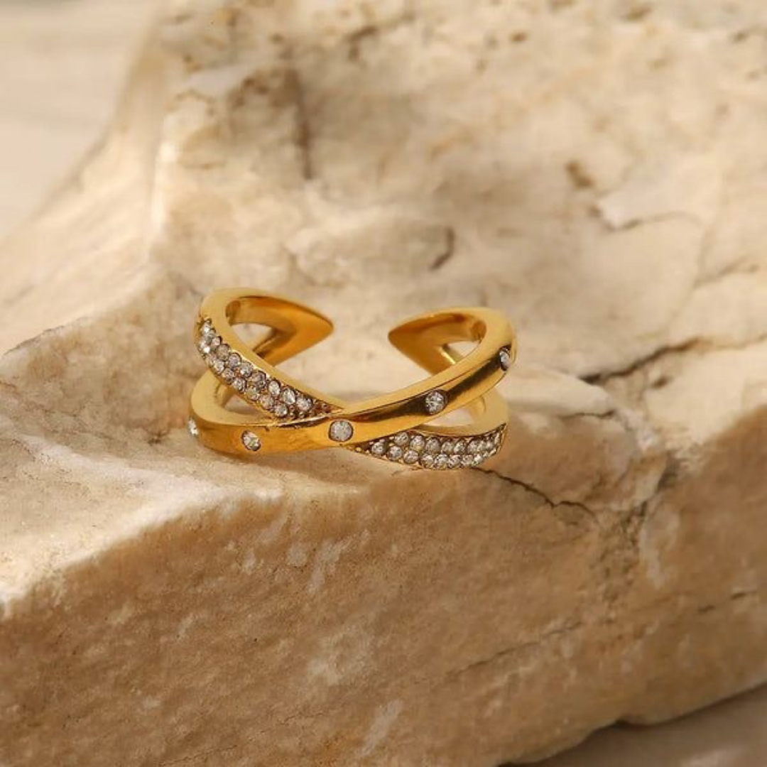 Eternal Glow Criss-Cross Ring