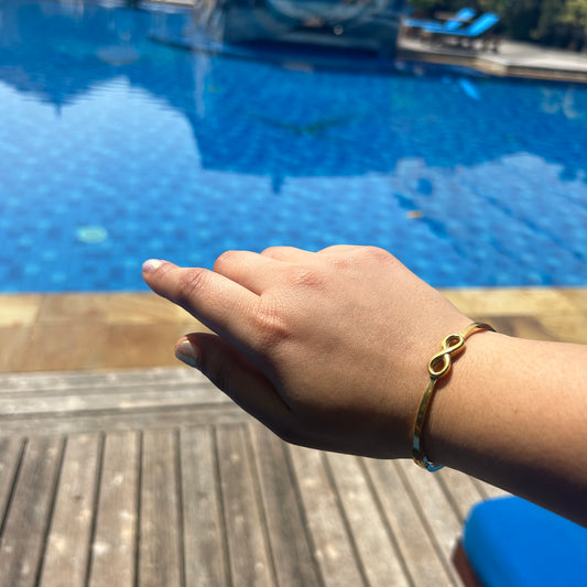 Lucia Infinity Motif Bracelet