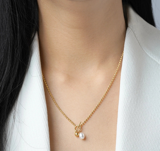 The Soft Escape pearl charms necklace