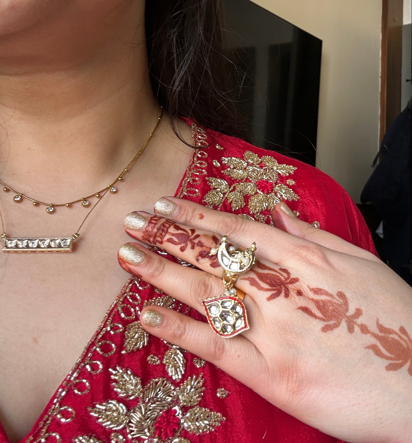 Gul leaf Red Enamel Ring