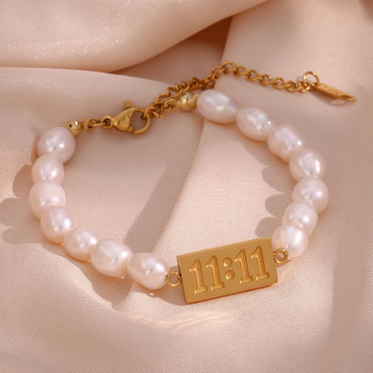 11:11 Pearl bracelet
