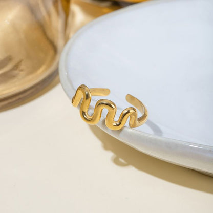 Wavy Gold Ring